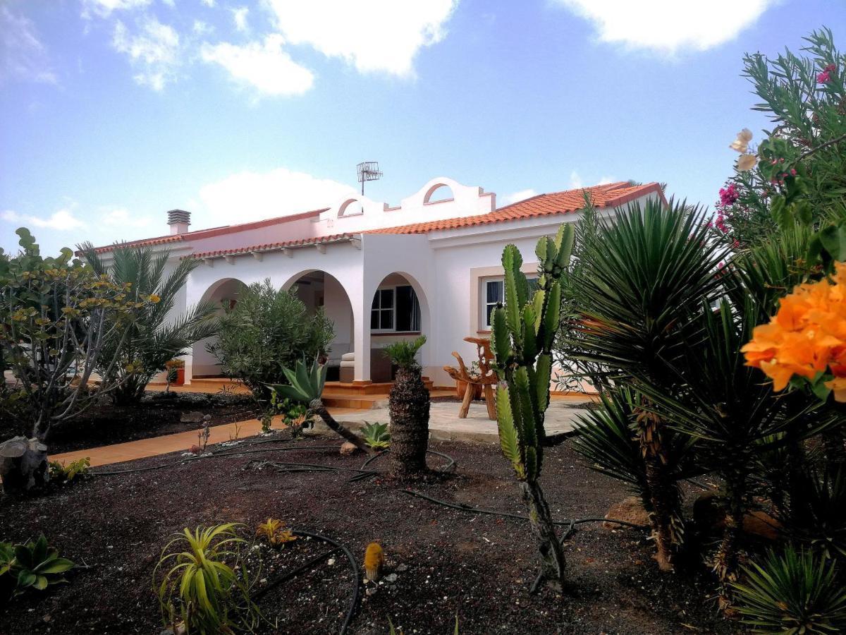 Villa Cheli Fuerteventura Golf Resort กาเลตาเดฟุสเต ภายนอก รูปภาพ